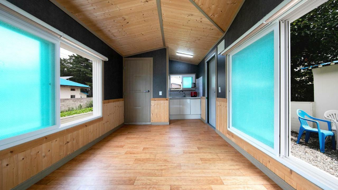 Samcheok Sol Beach Pension Exterior photo
