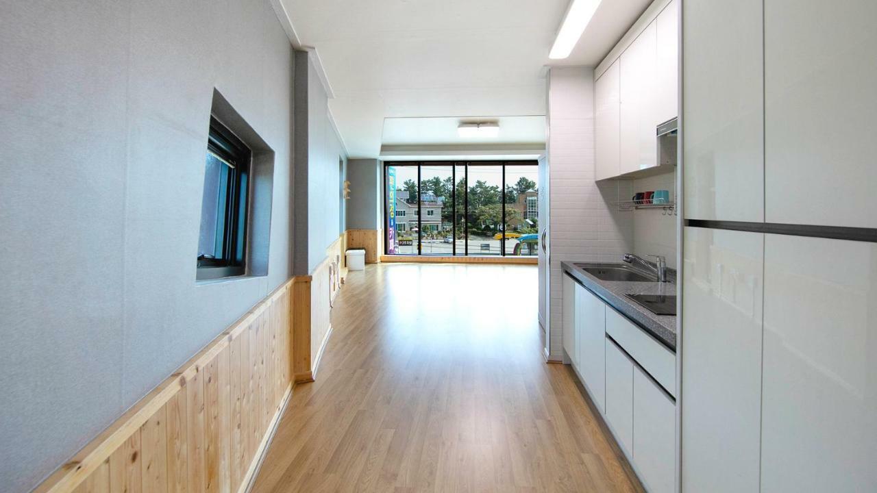 Samcheok Sol Beach Pension Exterior photo