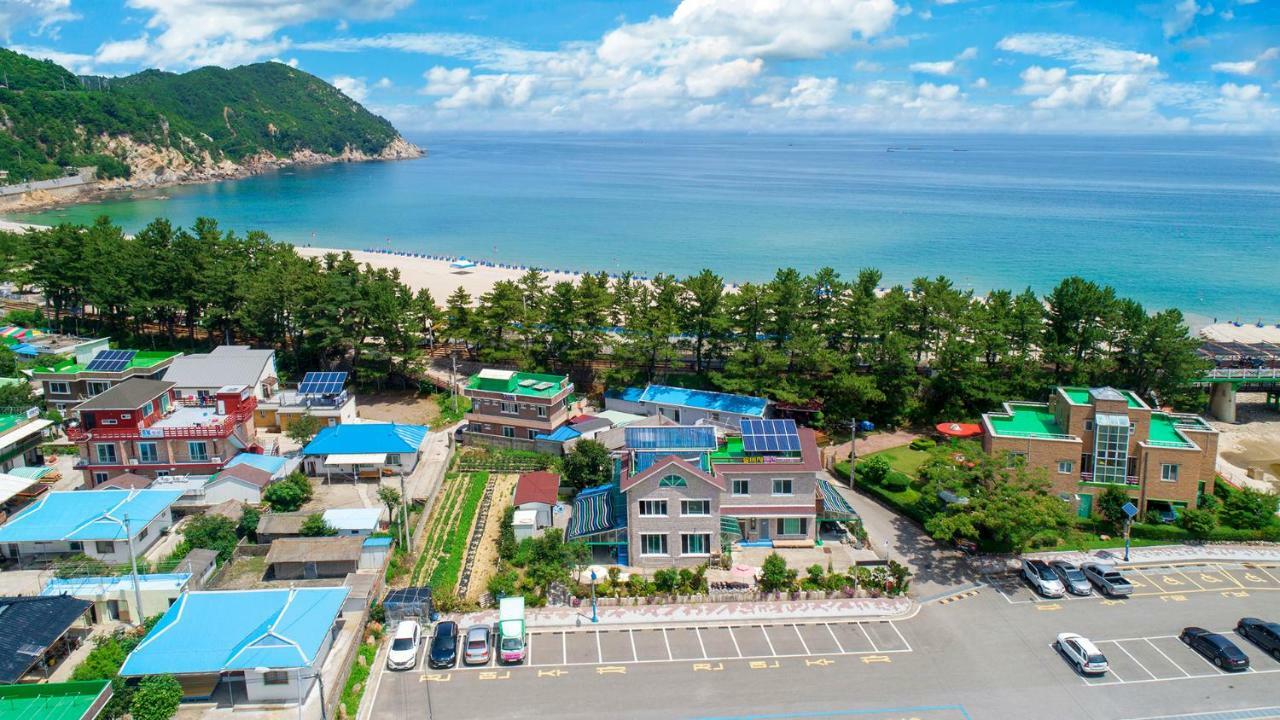 Samcheok Sol Beach Pension Exterior photo